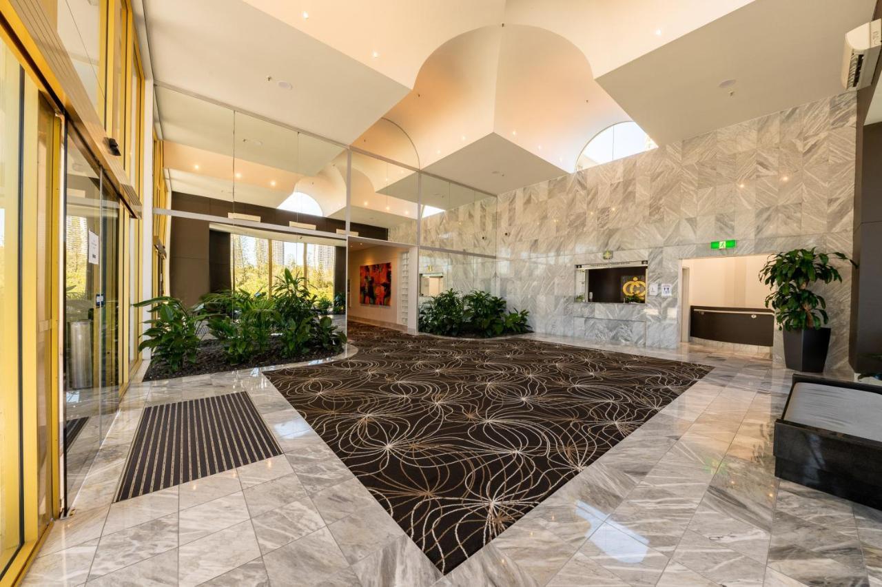 Contessa Holiday Apartments Гоулд Коуст Екстериор снимка
