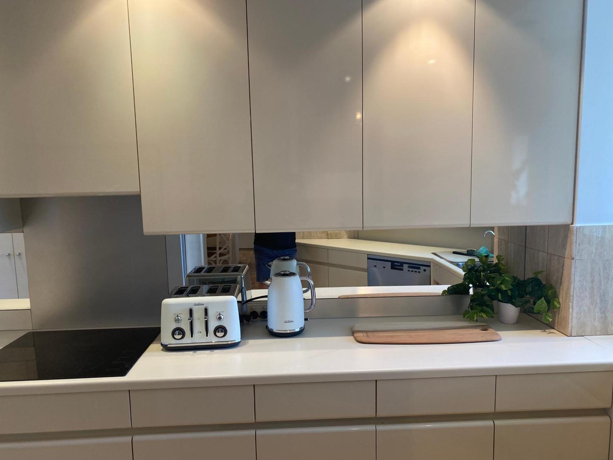 Contessa Holiday Apartments Гоулд Коуст Екстериор снимка