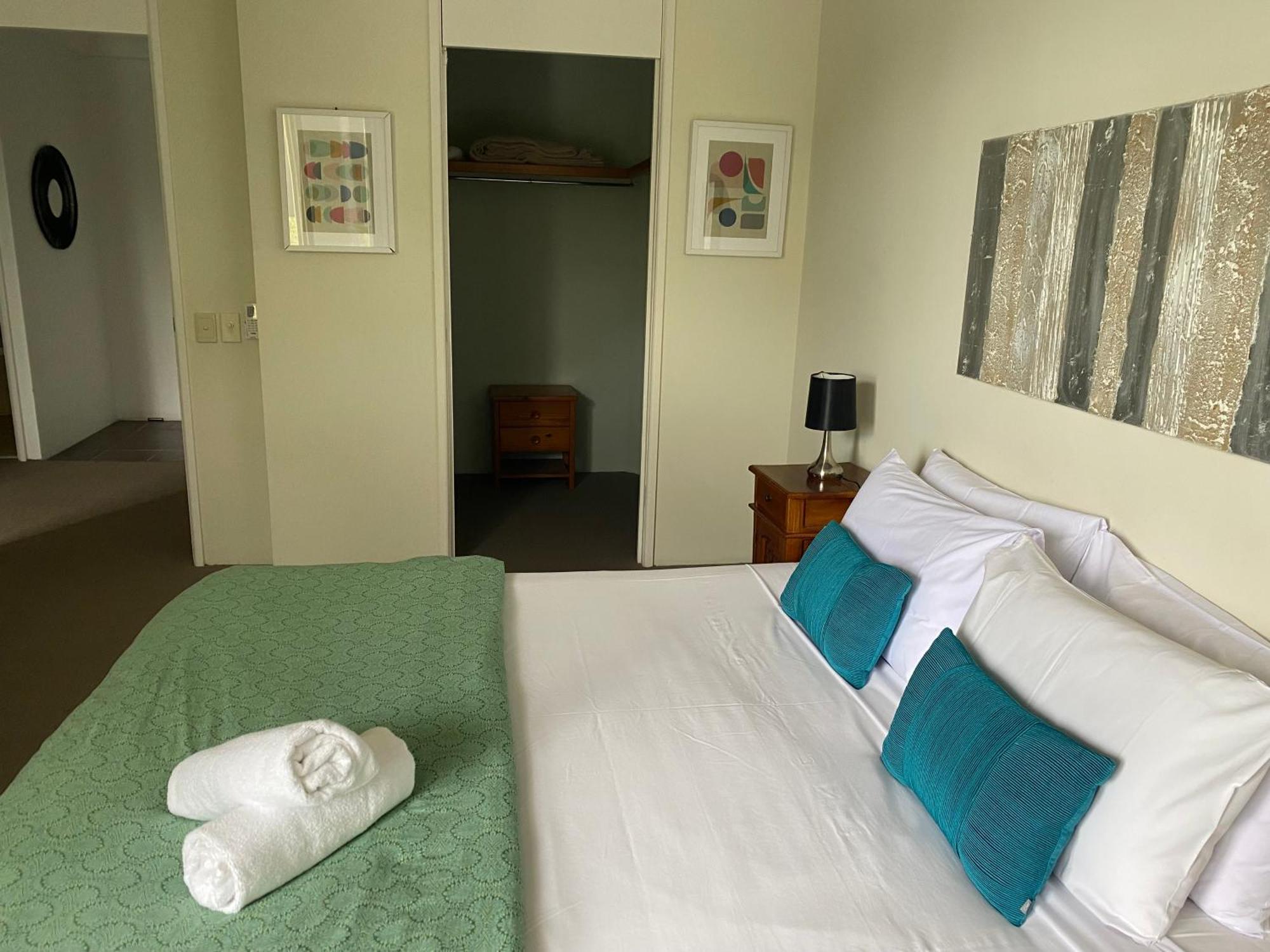 Contessa Holiday Apartments Гоулд Коуст Екстериор снимка