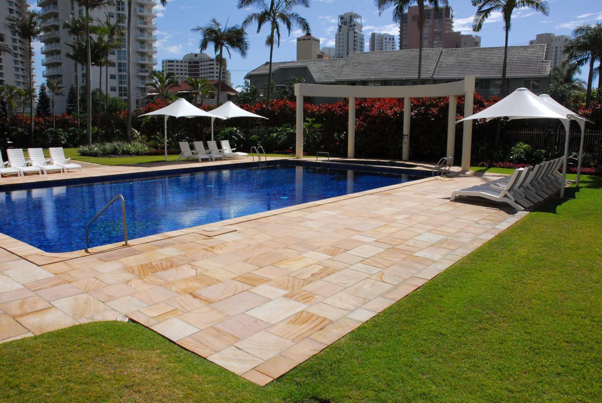 Contessa Holiday Apartments Гоулд Коуст Екстериор снимка